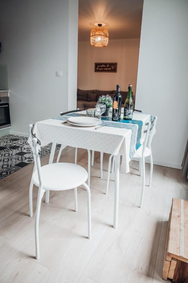 Superbe Appartement Avec Terrasse Au Calme Ernée Dış mekan fotoğraf
