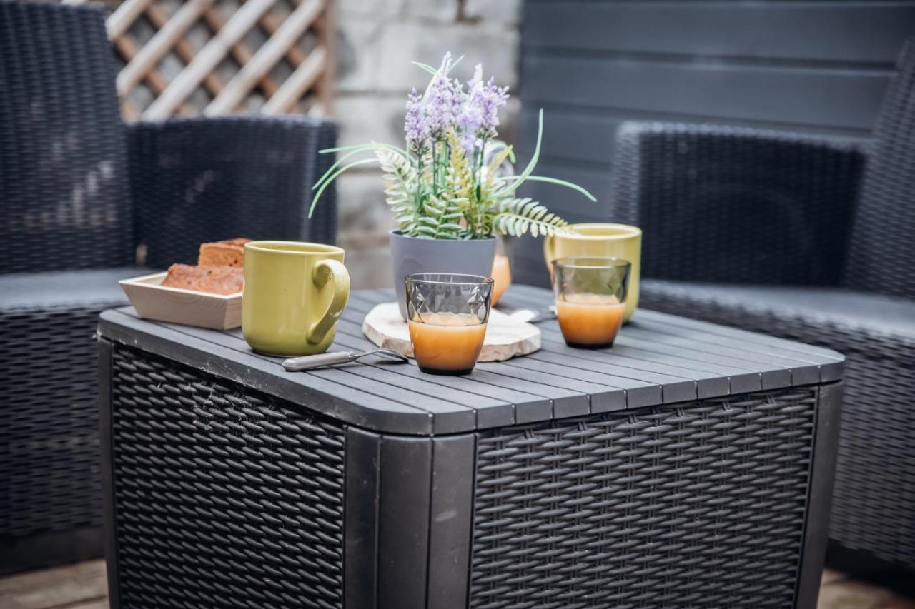 Superbe Appartement Avec Terrasse Au Calme Ernée Dış mekan fotoğraf